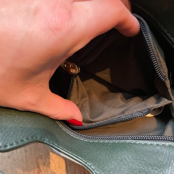 🎄Anthropologie Green Purse - Picture 5 of 6